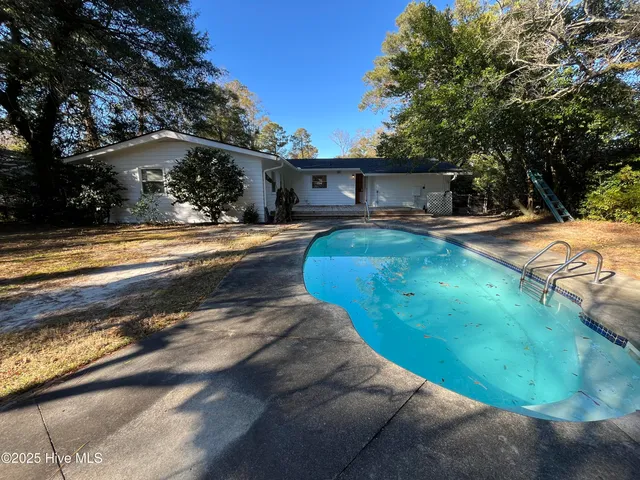 $2,800 | 3728 Winston Boulevard, Wilmington, NC 28403