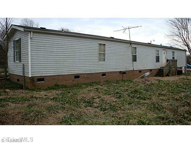175 Pond Trail Reidsville, NC 27320 - Photo 3 of 7 Exterior Back.