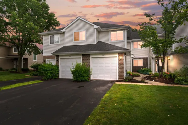 $2,650 | 1059 East Wilson Avenue, Lombard, IL 60148