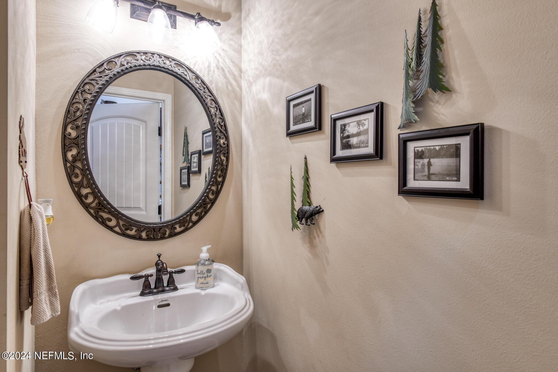 1155 Cousintown Road Interlachen, FL 32148 - Photo 28 of 57 1/2 bath