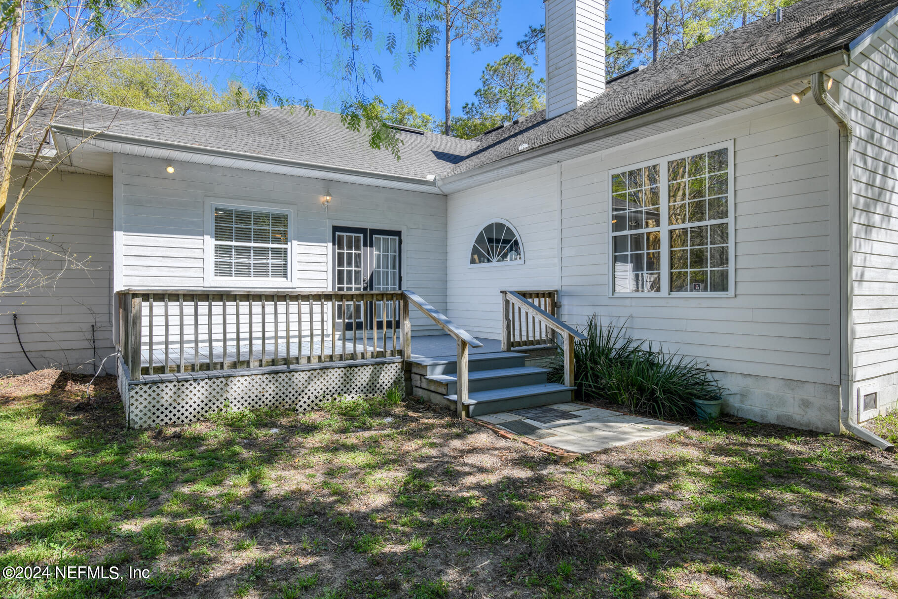 1155 Cousintown Road Interlachen, FL 32148 - Photo 41 of 57 Back deck