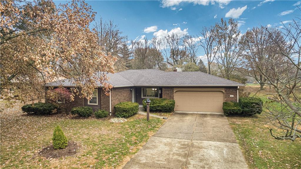 521 Valley Way Road Greenwood, IN 46142 - Photo 1 of 44 Gallery Image 1