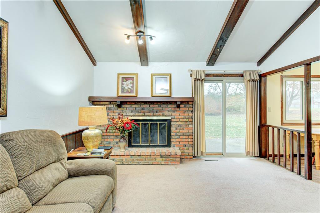 521 Valley Way Road Greenwood, IN 46142 - Photo 11 of 44 Gallery Image 11