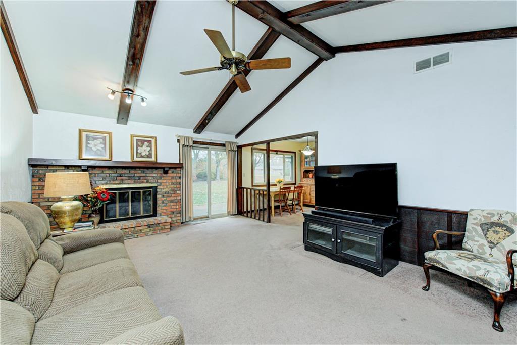 521 Valley Way Road Greenwood, IN 46142 - Photo 12 of 44 Gallery Image 12