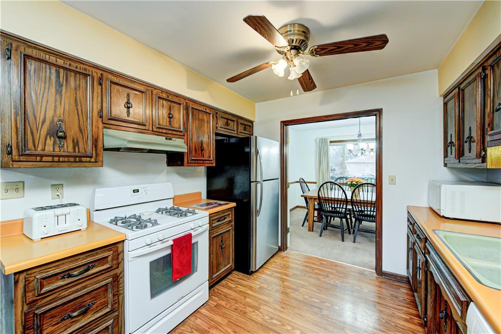 521 Valley Way Road Greenwood, IN 46142 - Photo 14 of 44 Gallery Image 14