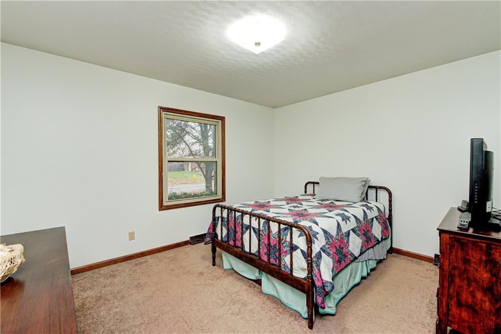 521 Valley Way Road Greenwood, IN 46142 - Photo 27 of 44 Gallery Image 27