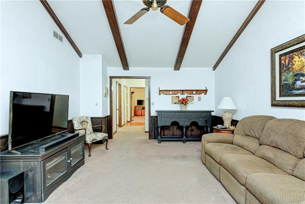 521 Valley Way Road Greenwood, IN 46142 - Photo 9 of 44 Gallery Image 9