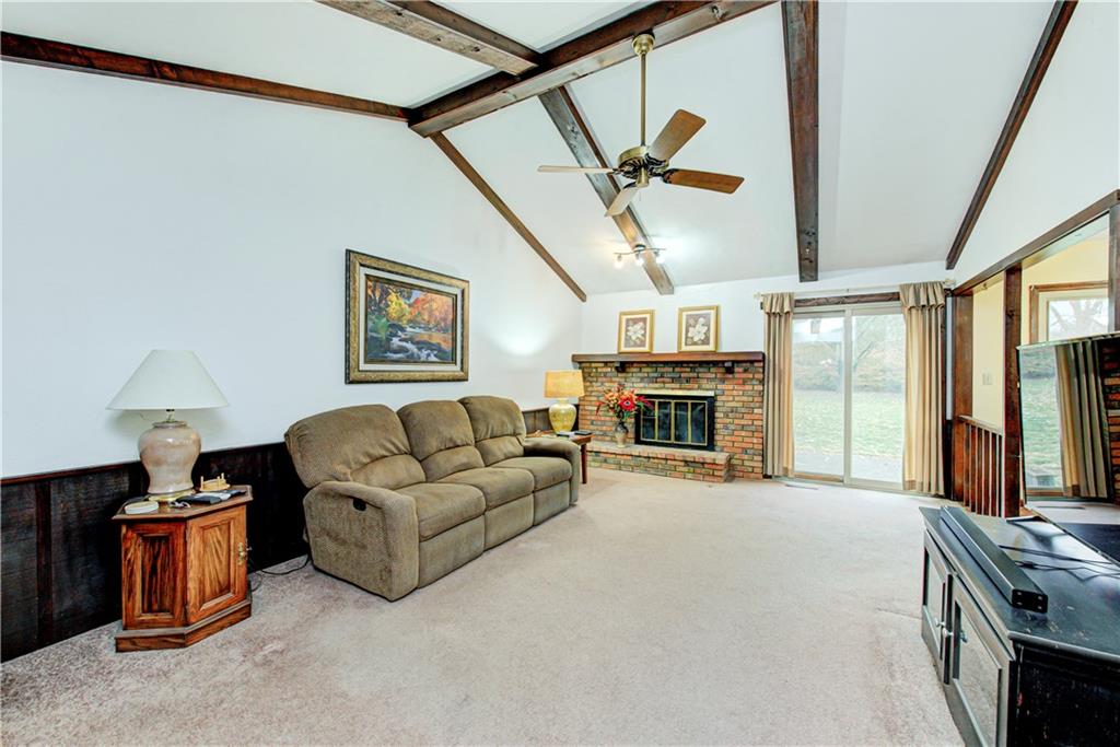 521 Valley Way Road Greenwood, IN 46142 - Photo 10 of 44 Gallery Image 10