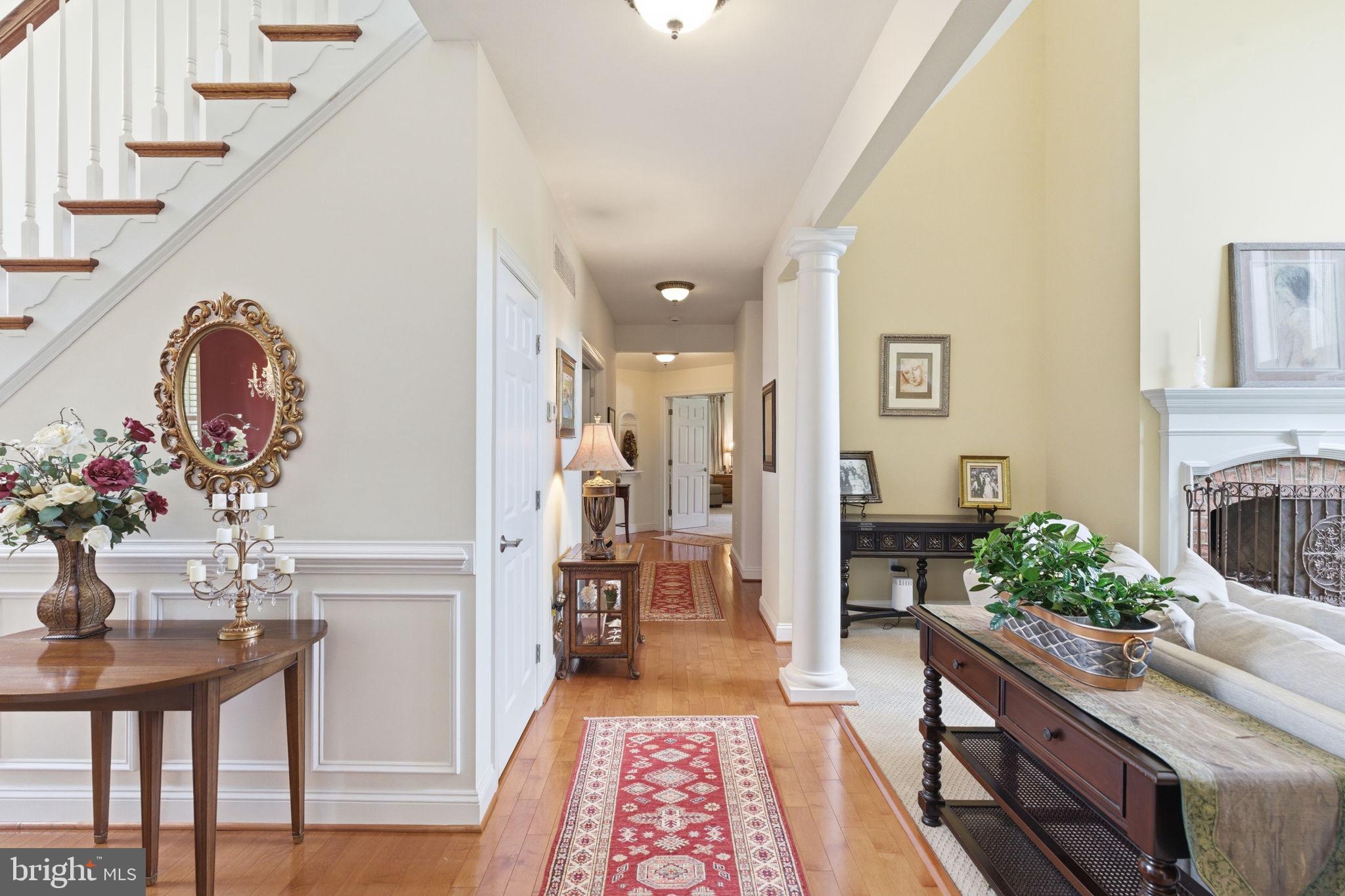 9 Deer Ridge Court Phoenix, MD 21131 - Photo 56 of 96 REAR HALLWAY