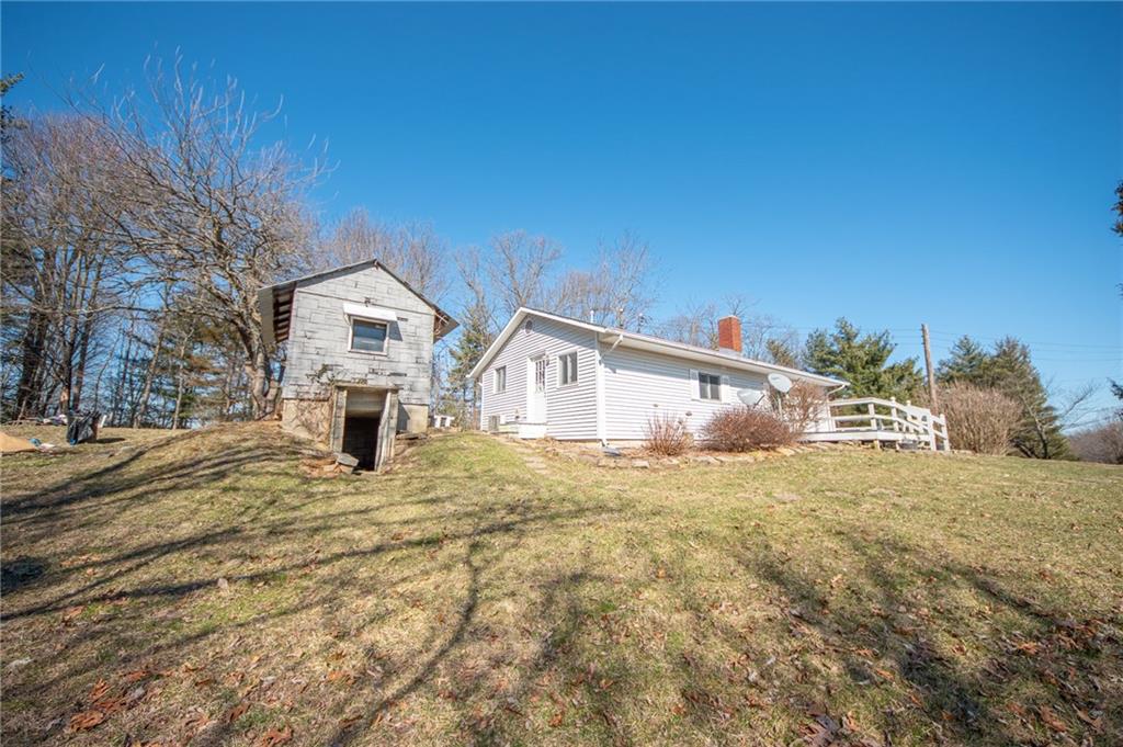 5991 South John Butler Road Columbus, IN 47201 - Photo 3 of 18