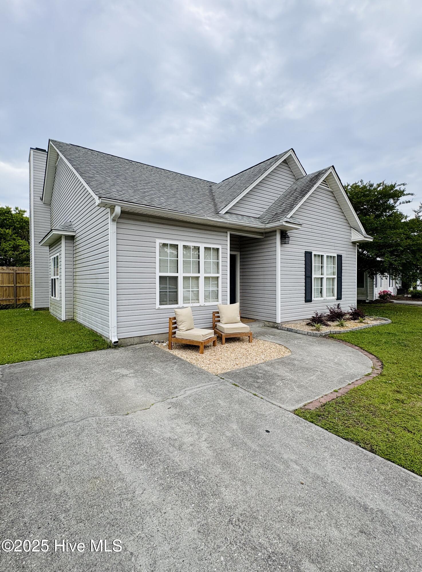 2332 Sapling Circle Wilmington, NC 28411 - Photo 2 of 20 IMG_3277