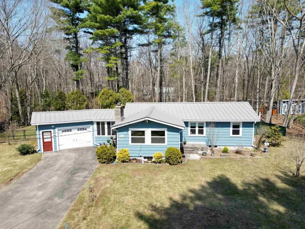 $462,000 | 17 Rockrimmon Road, Kingston, NH 03848