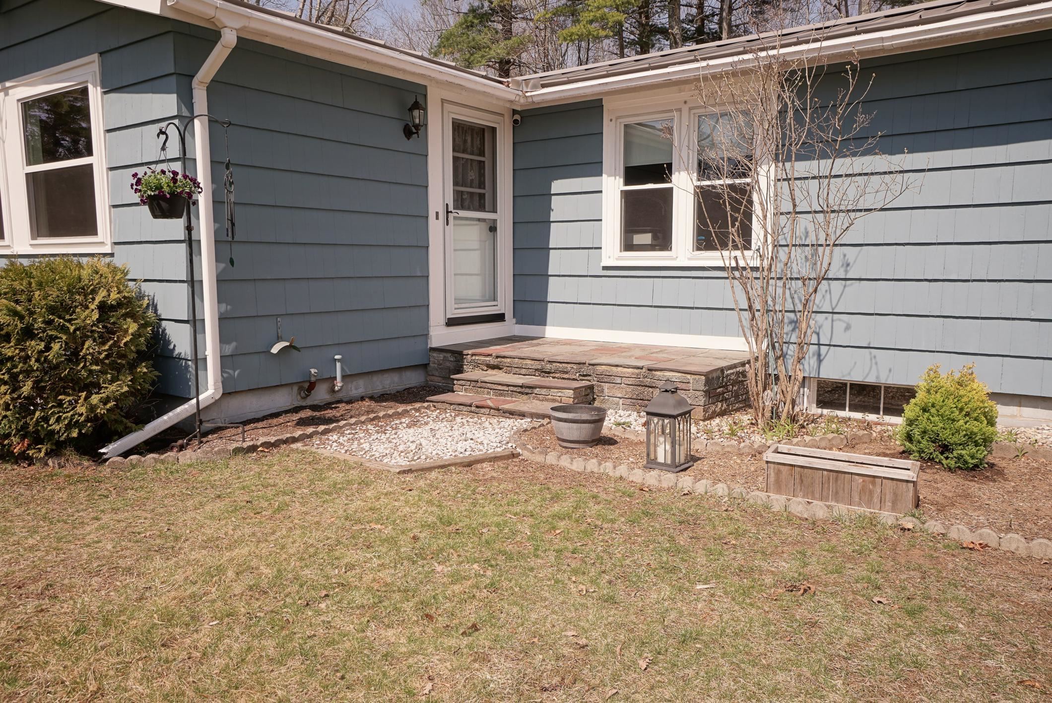 17 Rockrimmon Road Kingston, NH 03848 - Photo 30 of 30