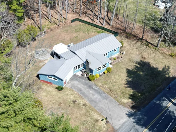 $462,000 | 17 Rockrimmon Road, Kingston, NH 03848