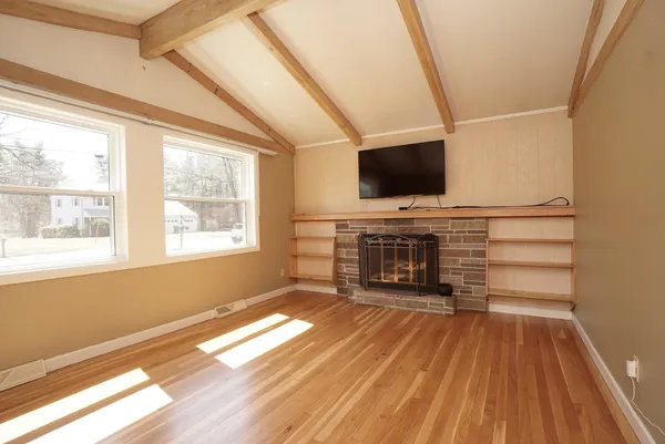 $462,000 | 17 Rockrimmon Road, Kingston, NH 03848