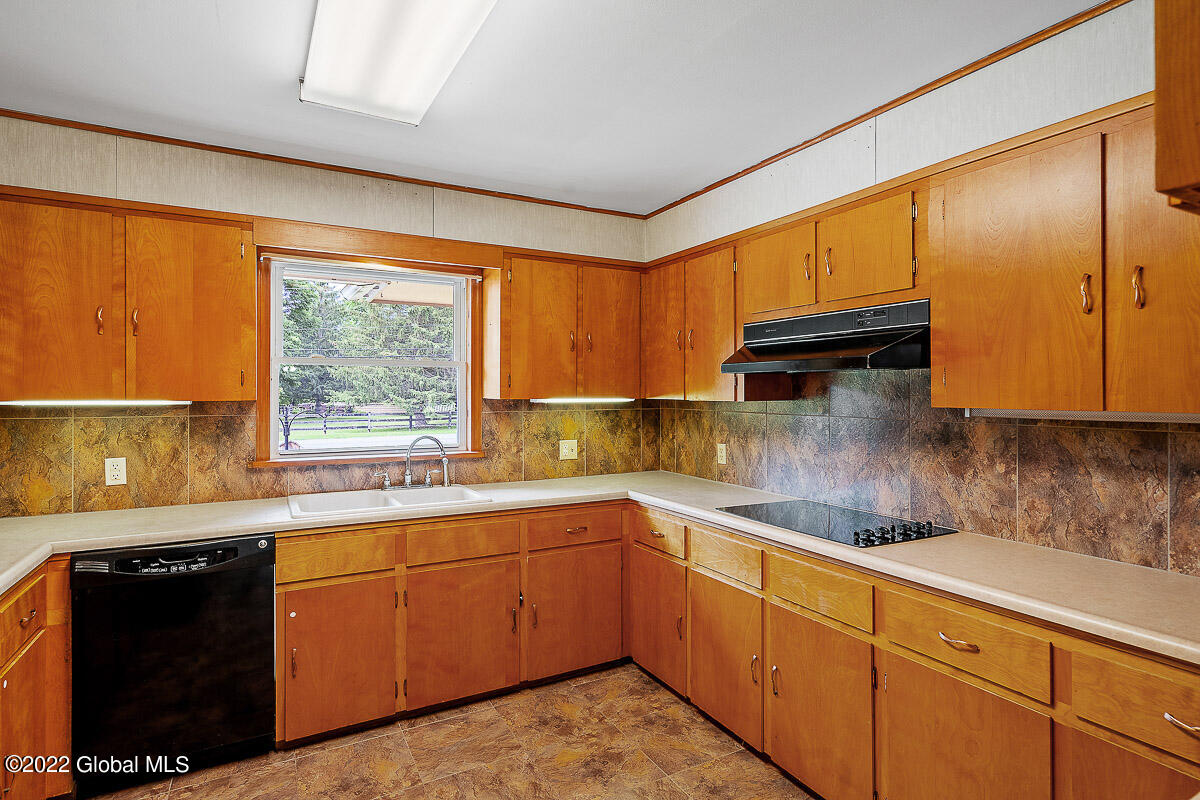 1372 Clauverwie Road Middleburgh, NY 12122 - Photo 26 of 58 1372 Clauverwie Rd Middleburgh NY 077 ML