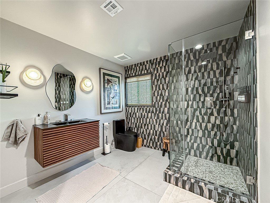 130 Dapplegray Road Bell Canyon, CA 91307 - Photo 34 of 73 Bathroom