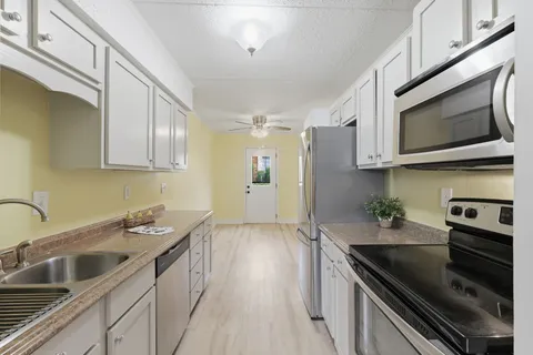 $147,000 | 924 Coarsey Drive, Nashville, TN 37217