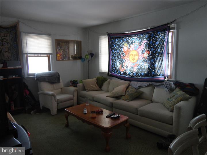 301 Cornell Road Glassboro, NJ 08028 - Photo 6 of 14 Living Room