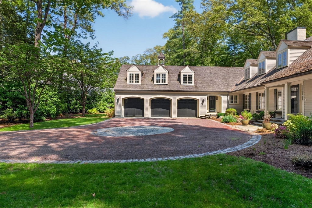 12 Winding River Circle Wellesley, MA 02482 - Photo 4 of 39