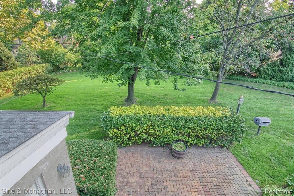 1020 Devonshire Road Grosse Pointe Park, MI 48230 - Photo 22 of 41