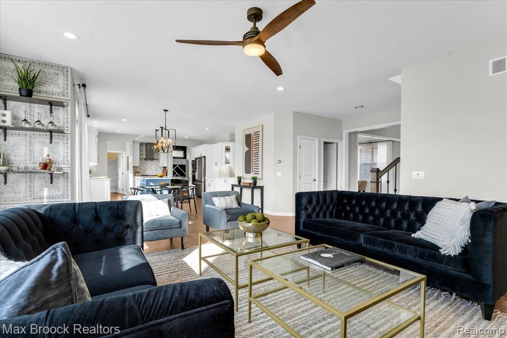 1930 Nottingham Drive Rochester Hills, MI 48307 - Photo 8 of 43