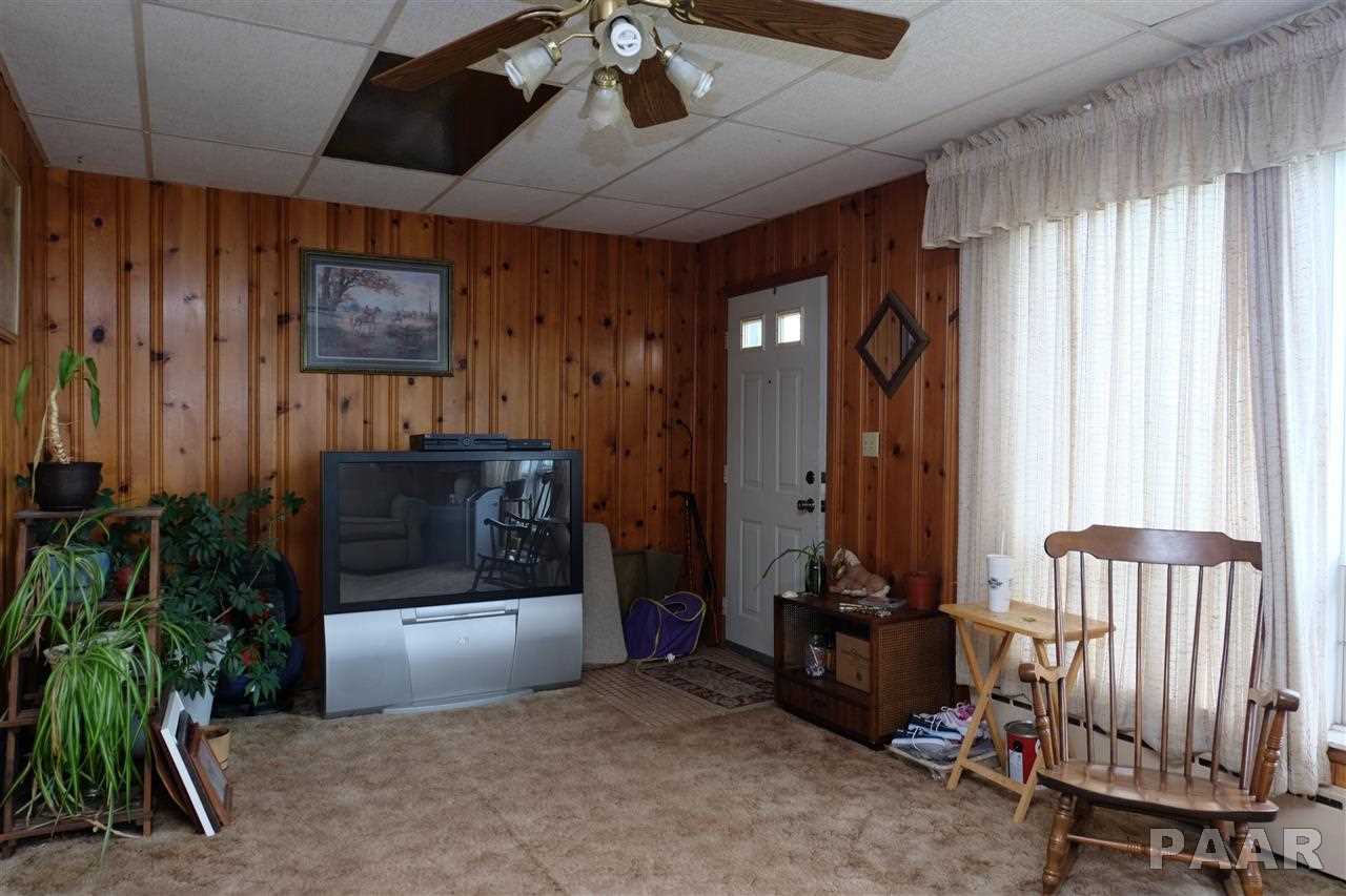 2125 North Ellory Road Peoria, IL 61604 - Photo 9 of 31 Gallery Image 9