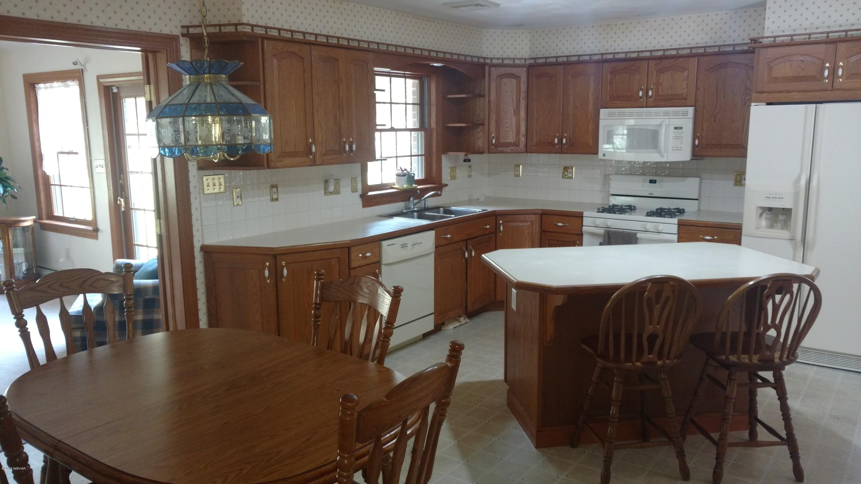 35 Hemlock Road Williamsport, PA 17701 - Photo 20 of 66 13