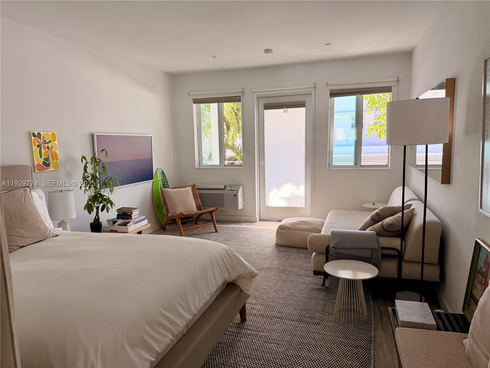 220 Collins Avenue, Unit 6B Miami Beach, FL 33139 - Photo 4 of 6