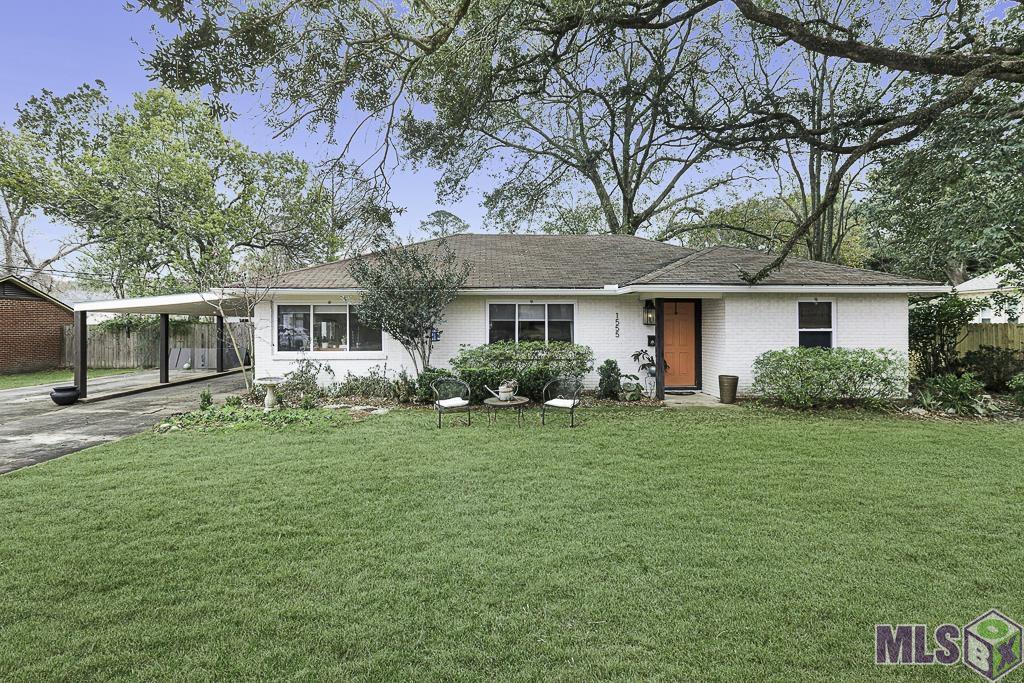1555 Carter Avenue Baton Rouge, LA 70806 - Photo 1 of 23 Come See this GEM! - Roof Just Soft Washed!