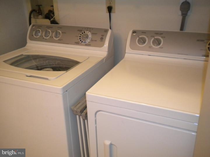 21 Raintree Drive Hamilton, NJ 08690 - Photo 14 of 16 Laundry Room