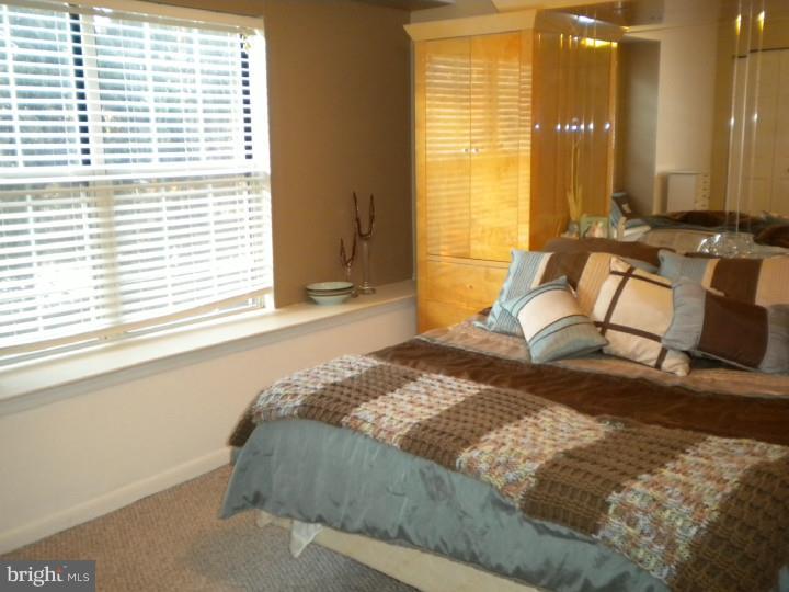 21 Raintree Drive Hamilton, NJ 08690 - Photo 8 of 16 Bedroom - Main