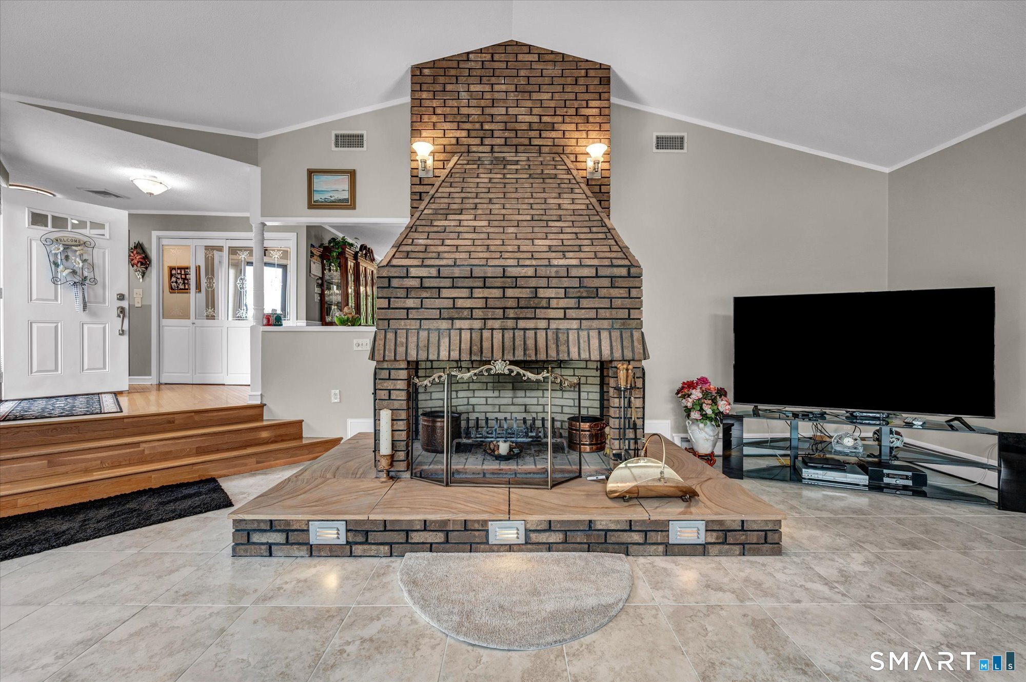 18 Grantham Road Wallingford, CT 06492 - Photo 4 of 40