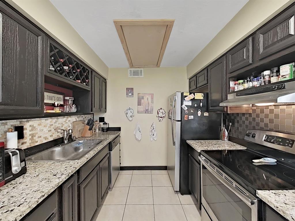 206 22nd Avenue North Indian Rocks Beach, FL 33785 - Photo 11 of 33