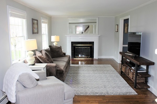 4 Puritan Road Hingham, MA 02043 - Photo 6 of 20 Gallery Image 6