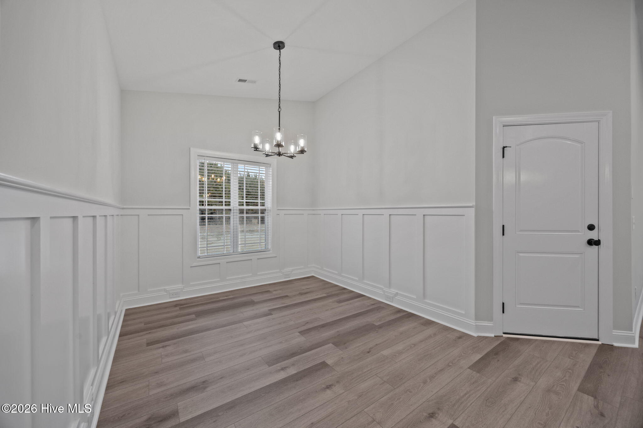 4228 Laurel Rdg Drive, Unit B Greenville, NC 27834 - Photo 20 of 42 30-web-or-mls-IMG_0309