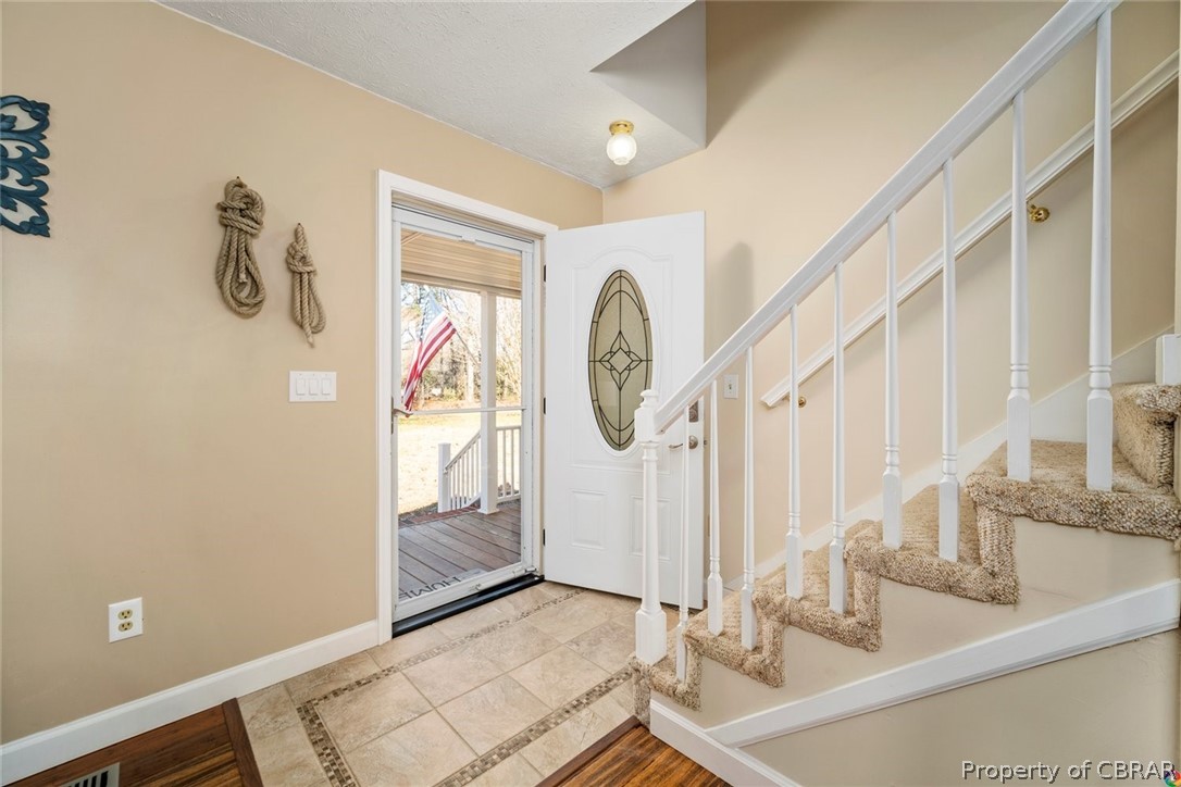 9255 Farys Mill Road Gloucester, VA 23061 - Photo 8 of 45 Gallery Image 8
