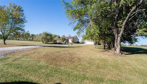 $450,000 | 182 Walnut Creek Road, Wellsville, KS 66092