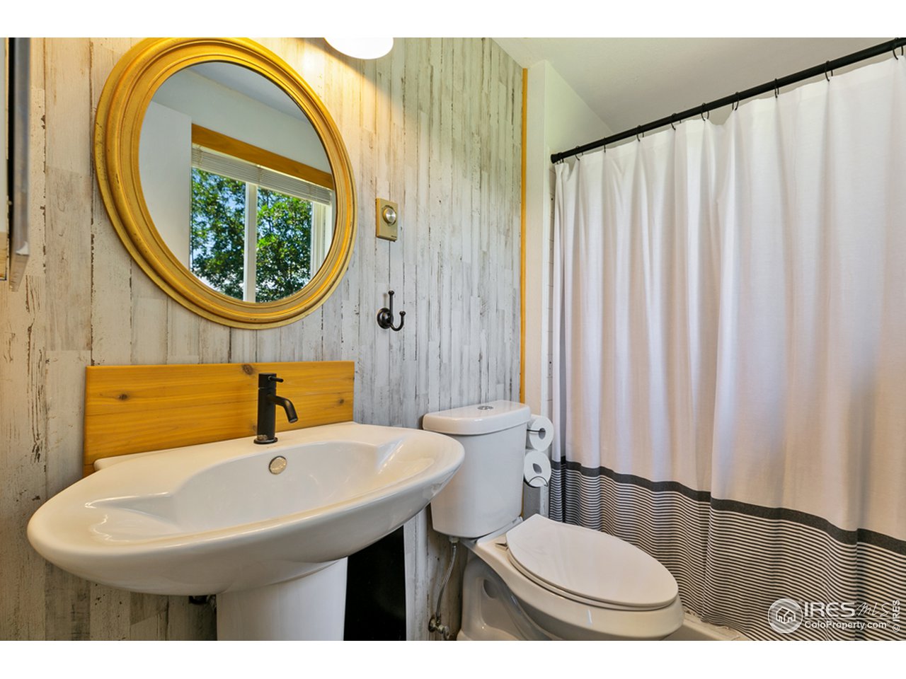5310 Northeast County Line Road Erie, CO 80516 - Photo 23 of 40 Gallery Image 23