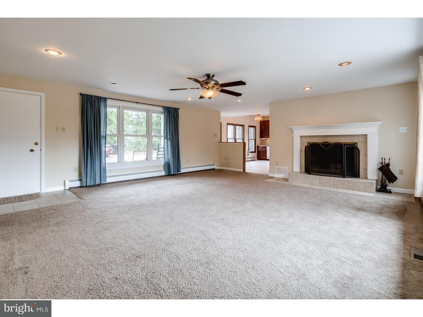 626 McKendimen Road Medford, NJ 08055 - Photo 4 of 24 Gallery Image 4