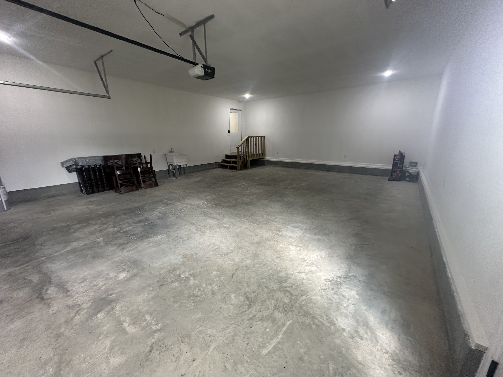 1654 Linville Road Lawrenceburg, TN 38464 - Photo 15 of 33 a view of a room with gym equipment