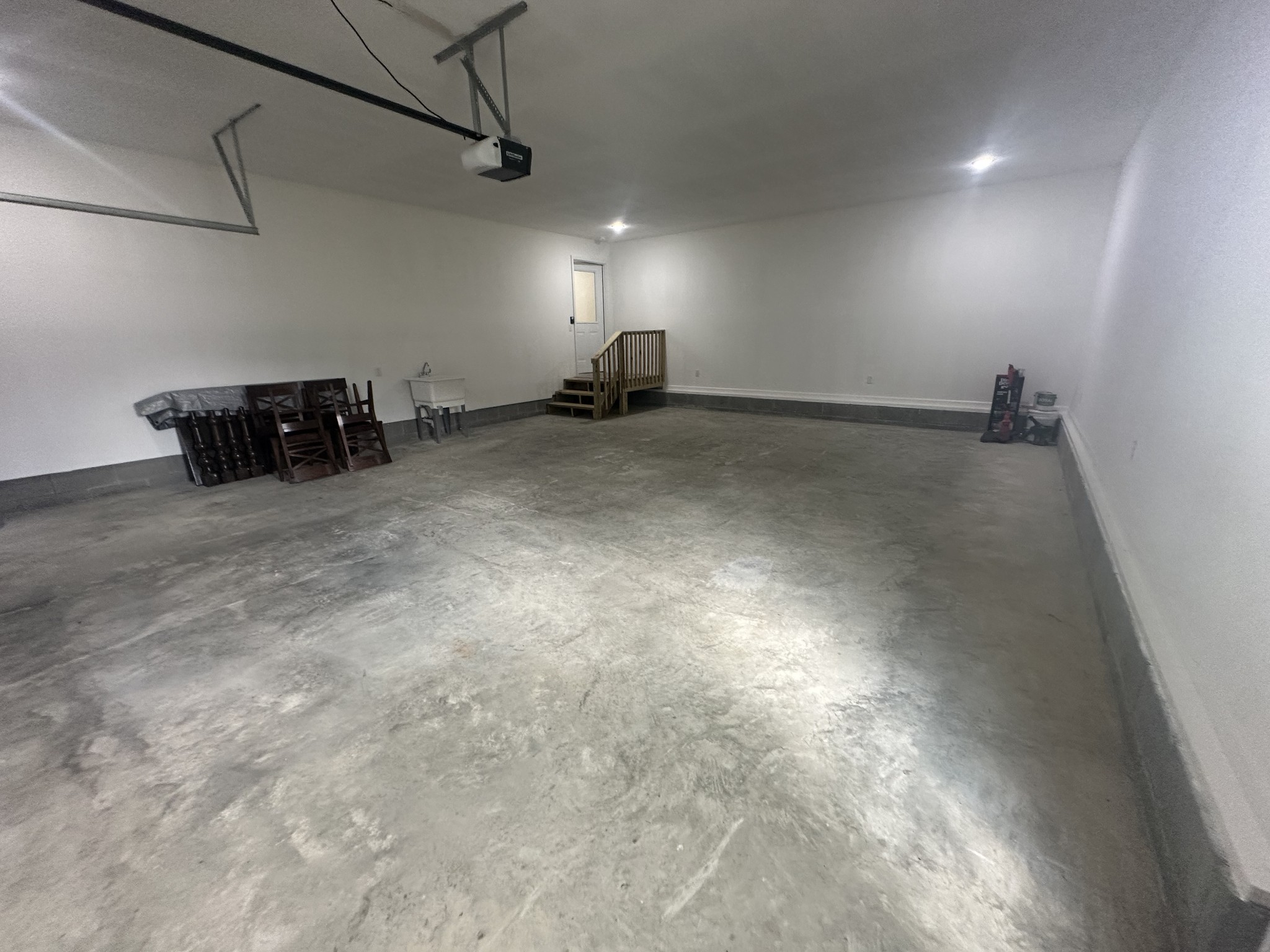 1654 Linville Road Lawrenceburg, TN 38464 - Photo 16 of 33 a view of a room with gym equipment