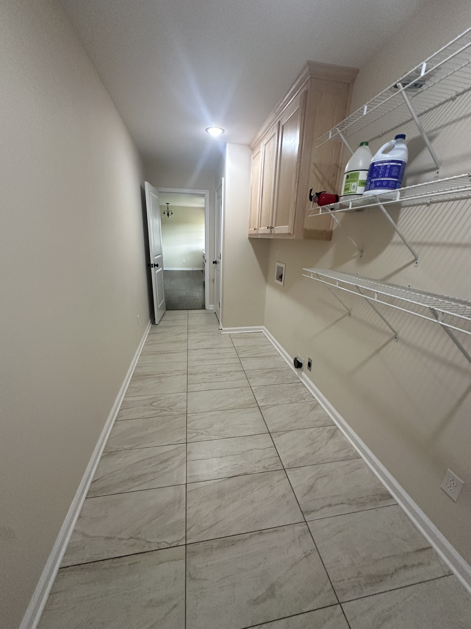 1654 Linville Road Lawrenceburg, TN 38464 - Photo 18 of 33 a view of a hallway with stairs