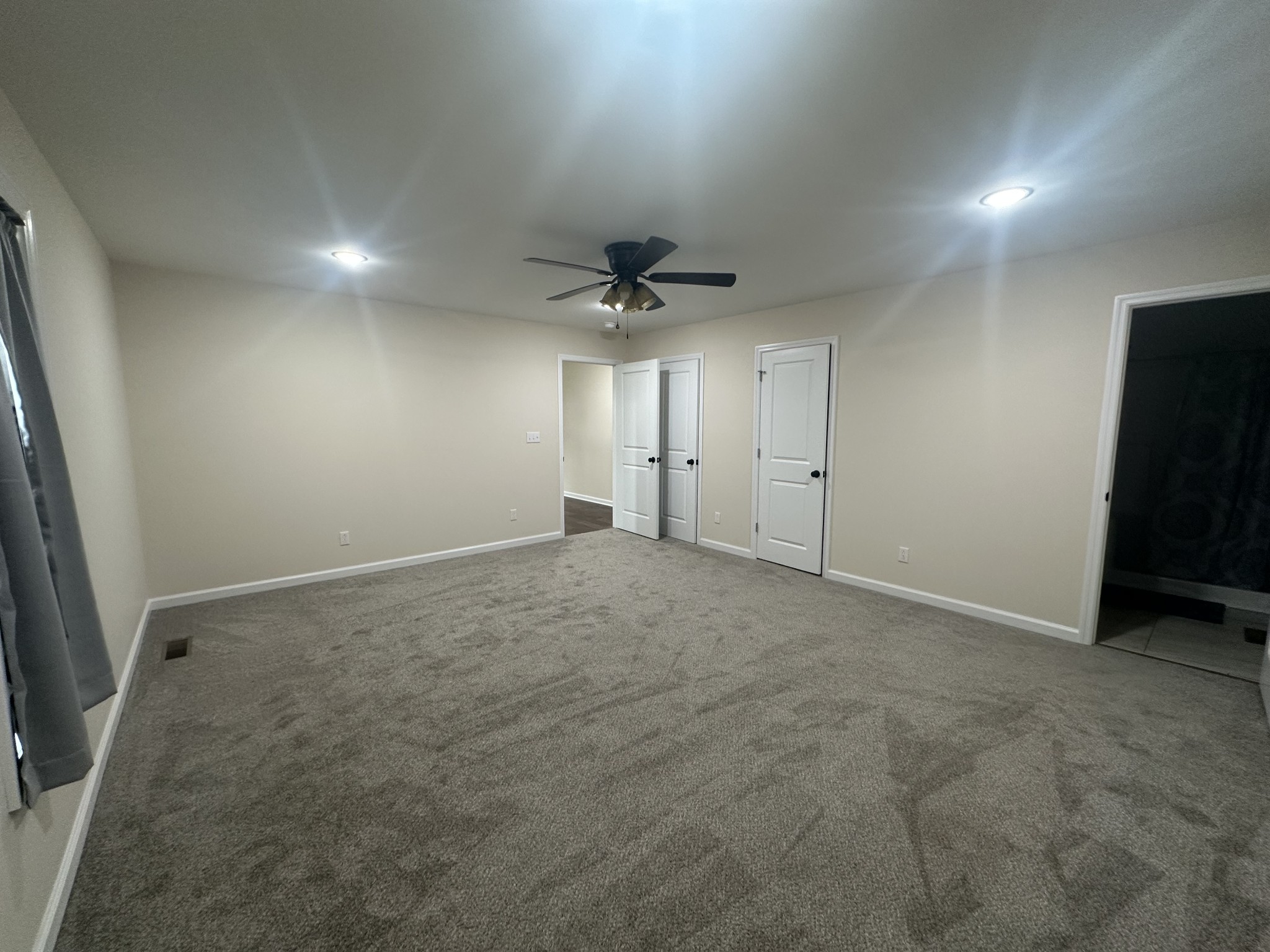 1654 Linville Road Lawrenceburg, TN 38464 - Photo 28 of 33 an empty room with closet and a ceiling fan