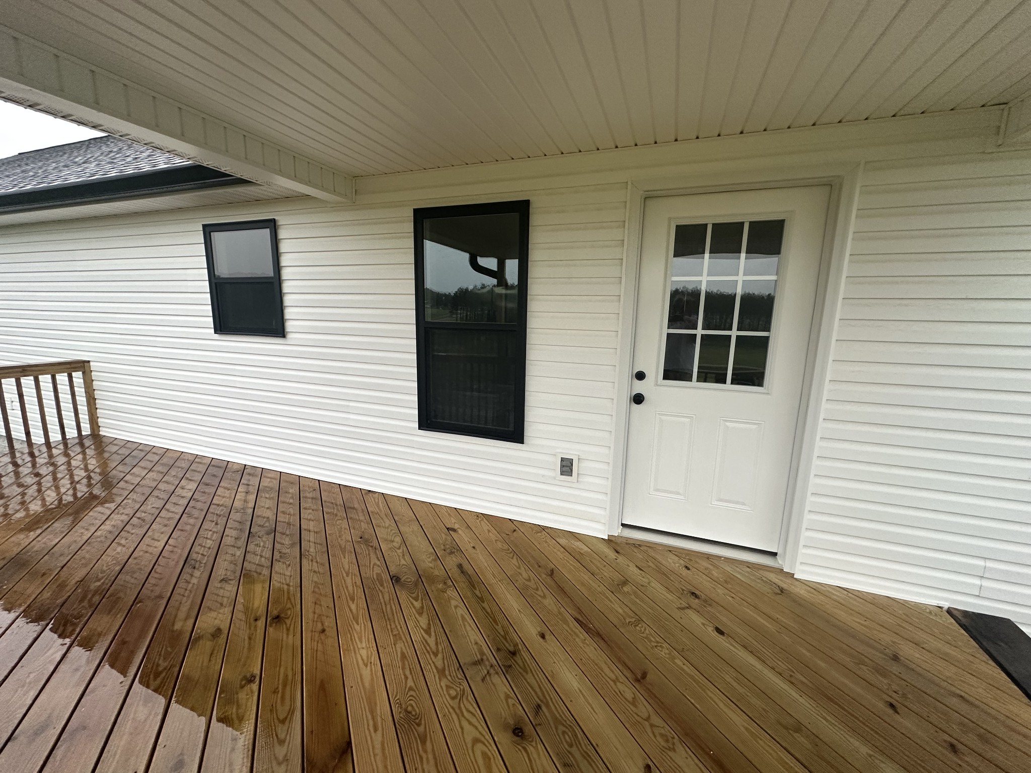 1654 Linville Road Lawrenceburg, TN 38464 - Photo 7 of 33 a view of a house with wooden floor