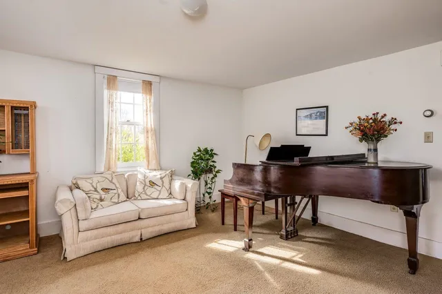 $849,000 | 1310-1311 Upper City Road, Pittsfield, NH 03263