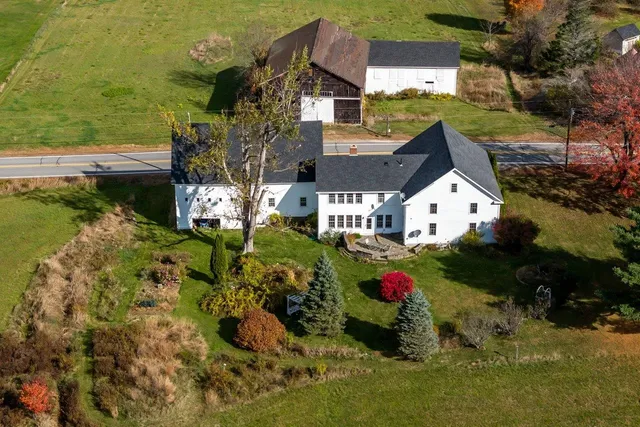$849,000 | 1310-1311 Upper City Road, Pittsfield, NH 03263
