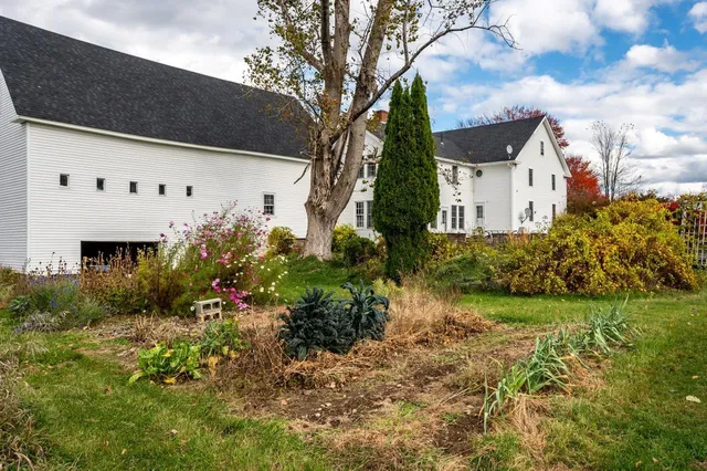 $849,000 | 1310-1311 Upper City Road, Pittsfield, NH 03263