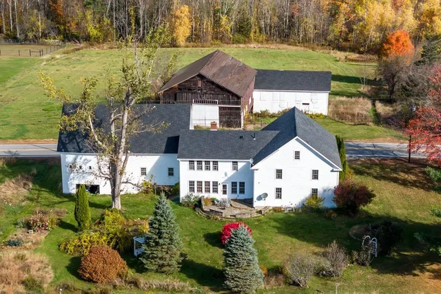$849,000 | 1310-1311 Upper City Road, Pittsfield, NH 03263