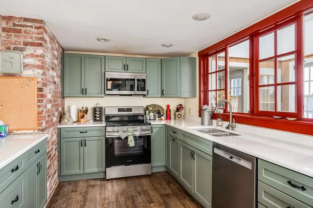 $849,000 | 1310-1311 Upper City Road, Pittsfield, NH 03263